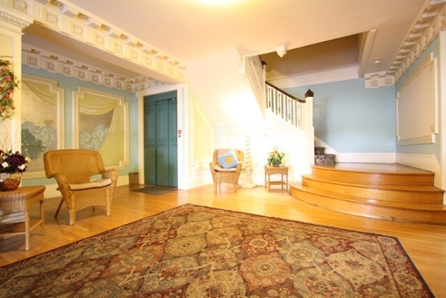 Building Photo - 437 Perkins St