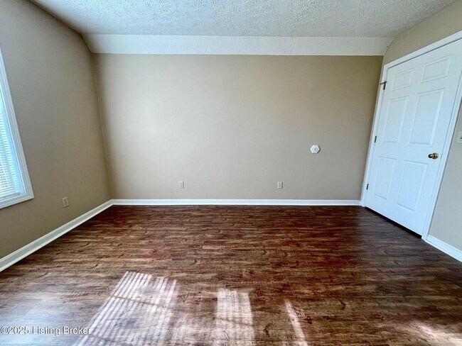 Foto del edificio - 907 E Hackberry St