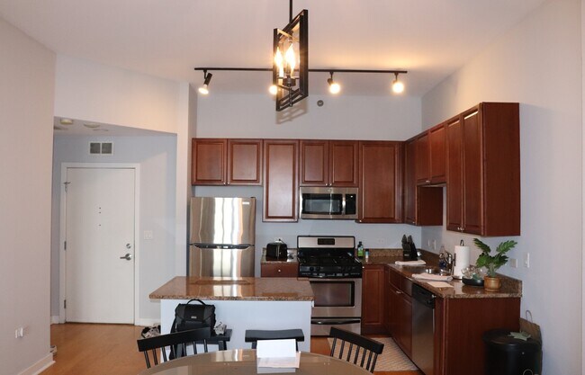 Foto del edificio - 901 W Madison St
