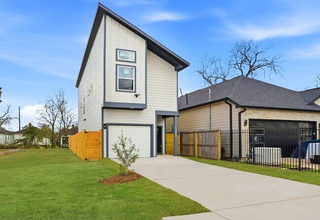 Foto del edificio - 3320 Francis St