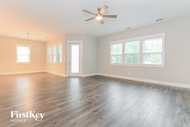 Foto del edificio - 114 Pecan Dr