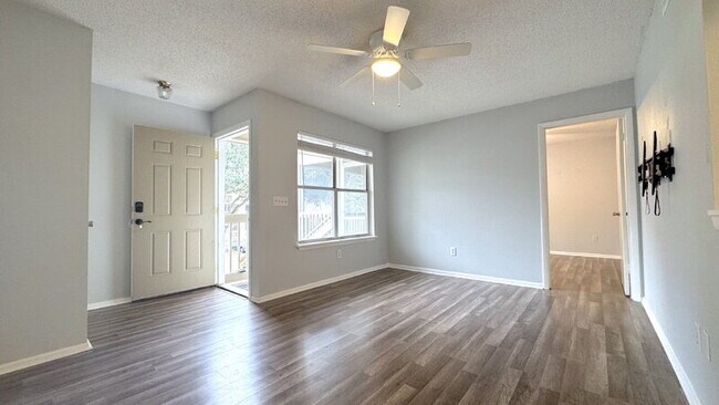 Foto del edificio - 1600 Big Tree Rd