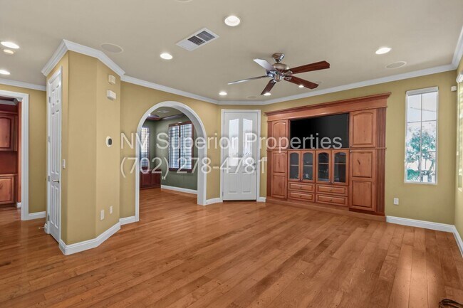 Foto del edificio - Summerlin!!! Guard gated!! Community pool, Spa, Exercise room, Parks, Security & Tennis Courts