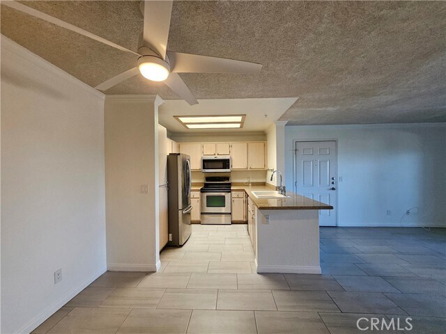 Building Photo - 1015 La Terraza Cir