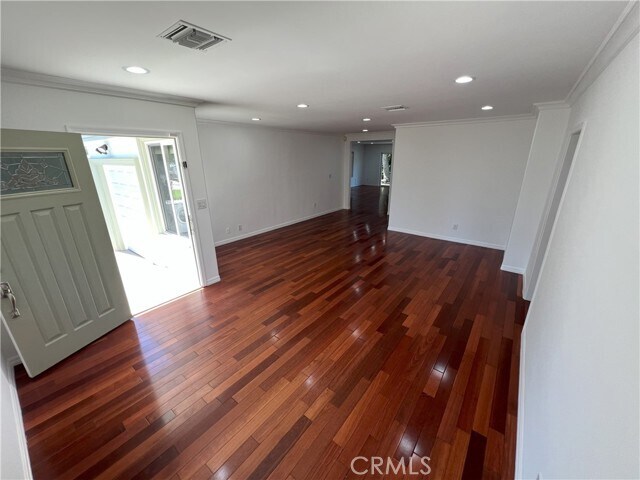 Foto del edificio - 5901 Jamieson Ave