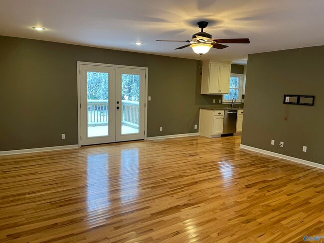 Building Photo - 6612 Robinhood Ln NW