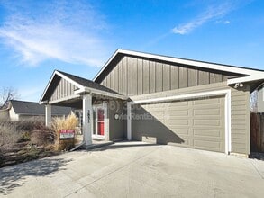 Building Photo - 3851 N Jackie Ln