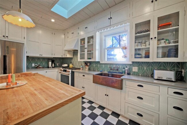 Foto del edificio - 1704 Alameda Dr