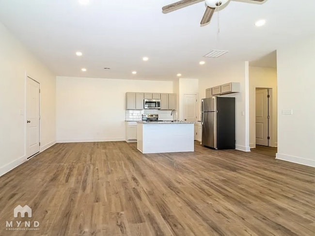 Building Photo - 5784 E Bristol Cir