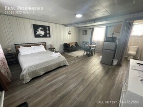 Building Photo - 13015 M-32