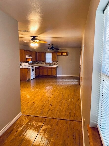 Foto del edificio - 460 County Rd 2212