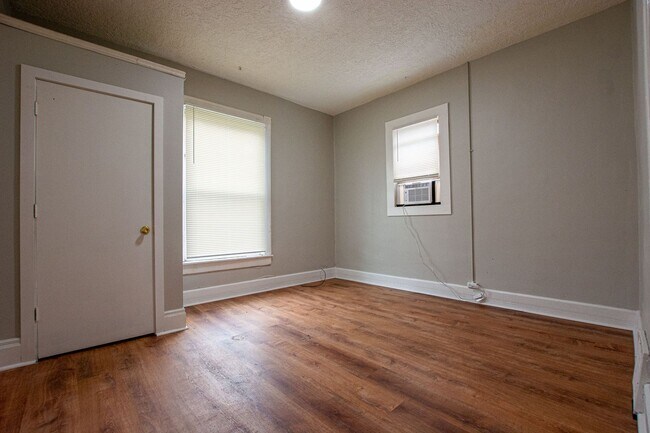 Foto del edificio - 2 Bedroom / 1 Bath House