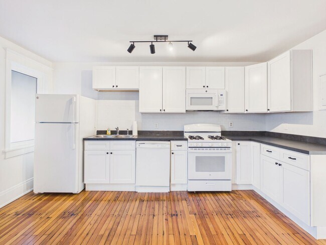 Foto del edificio - Adorable Single Family on Penn St