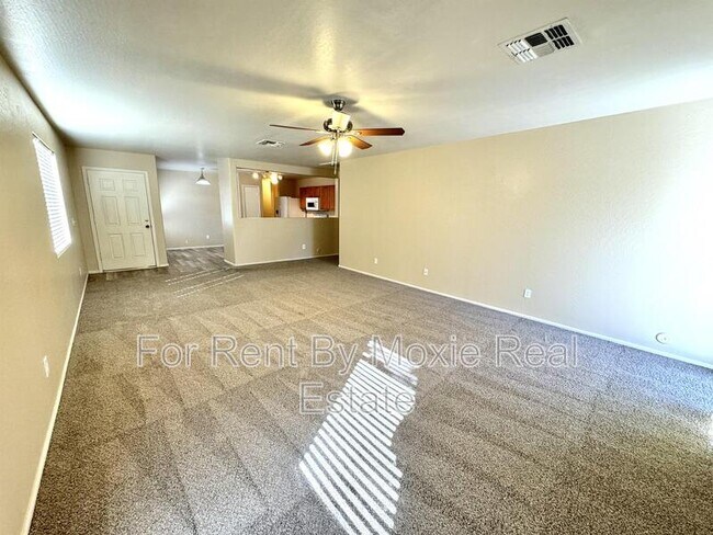 Building Photo - 43476 Colby Dr