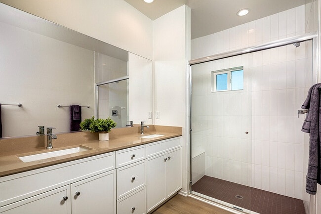 Building Photo - Summerwell La Quinta