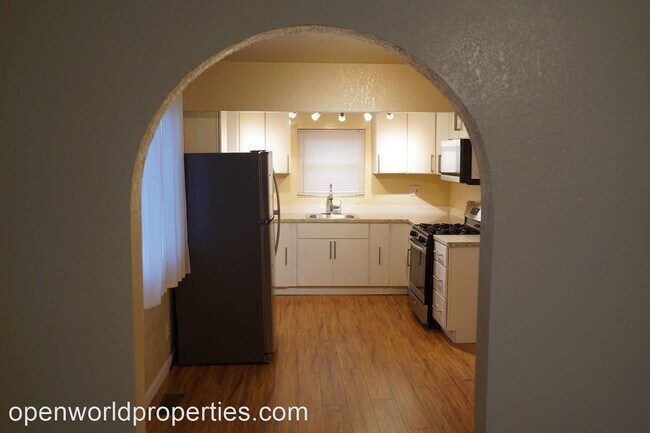 Building Photo - 3 br, 1 bath House - 4643 Tulip Avenue