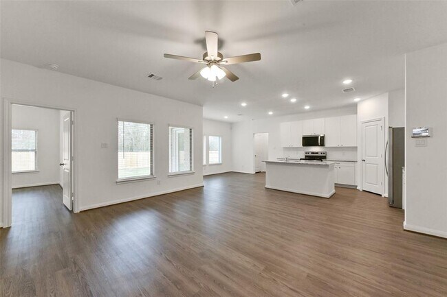 Foto del edificio - 13502 Cedar Point Dr
