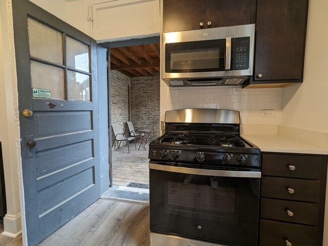 Building Photo - 2338 N Spaulding Ave