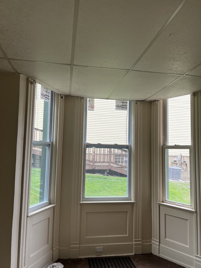 Building Photo - 1143 Buente St