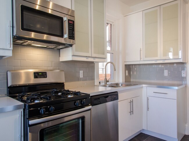 Building Photo - 506 S Washington St