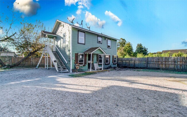 Building Photo - 408 Randall St