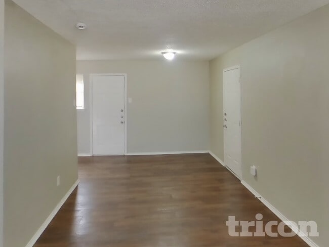 Building Photo - 4443 Greenland Dr