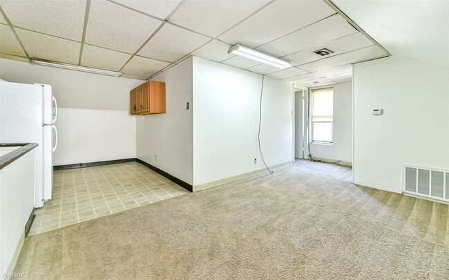Building Photo - 2 br, 1 bath Apartment - 5977 Alder St Apt 4