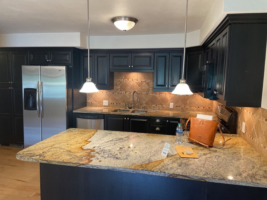 Foto principal - Walk to Old Town FoCo - 2bd 1ba Condo!