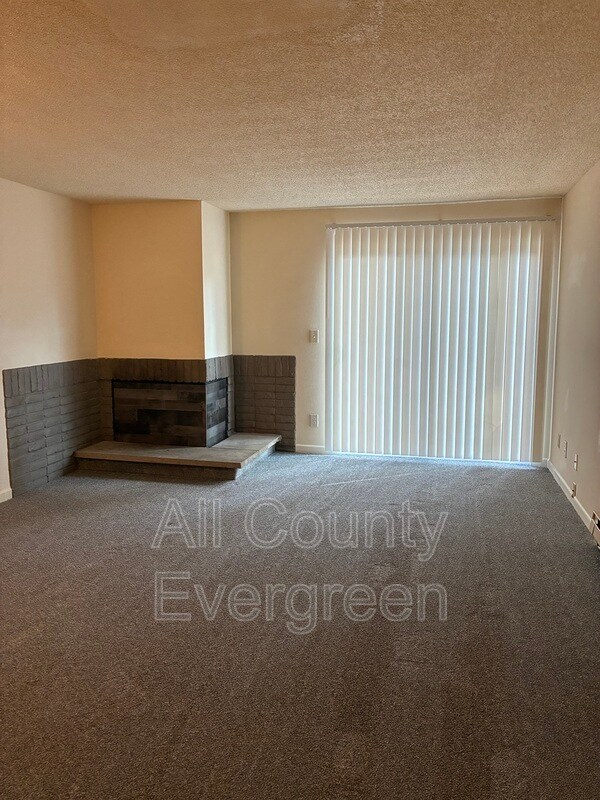 Foto del edificio - 987 26th Pl NE