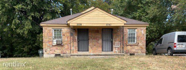 Building Photo - 1 br, 1 bath Duplex - 2330 East Warren Street