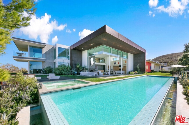 Foto del edificio - 9200 Cotharin Rd