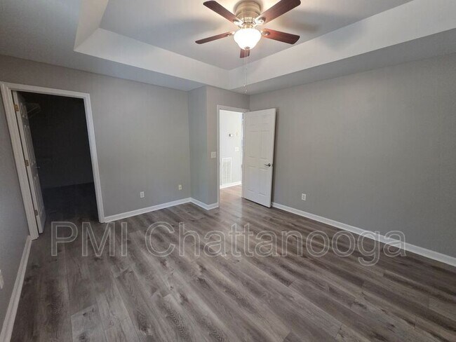 Foto del edificio - 3717 Crestview Pl