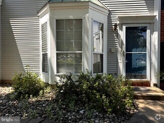 Building Photo - 57 Columbus Dr