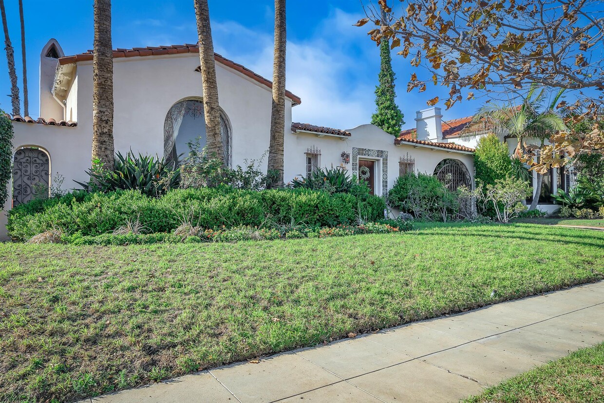 Front - 609 S Highland Ave