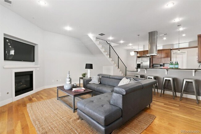 Foto del edificio - LOCATION LOCATION!!  In the heart of LOHI just blocks to restaurants, boutiques and local waterin...