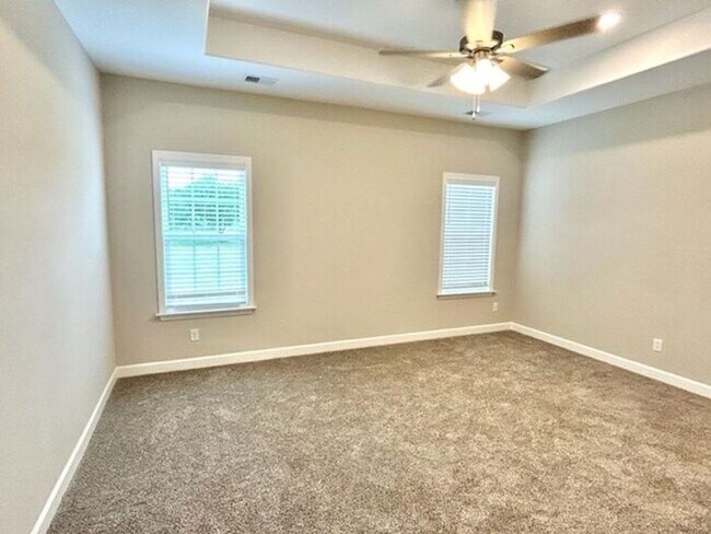 Foto del edificio - Now Leasing a 4-bed 2.5 bath home in Milli...