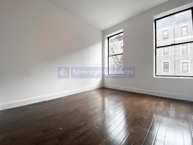 Building Photo - 529 W 151st St
