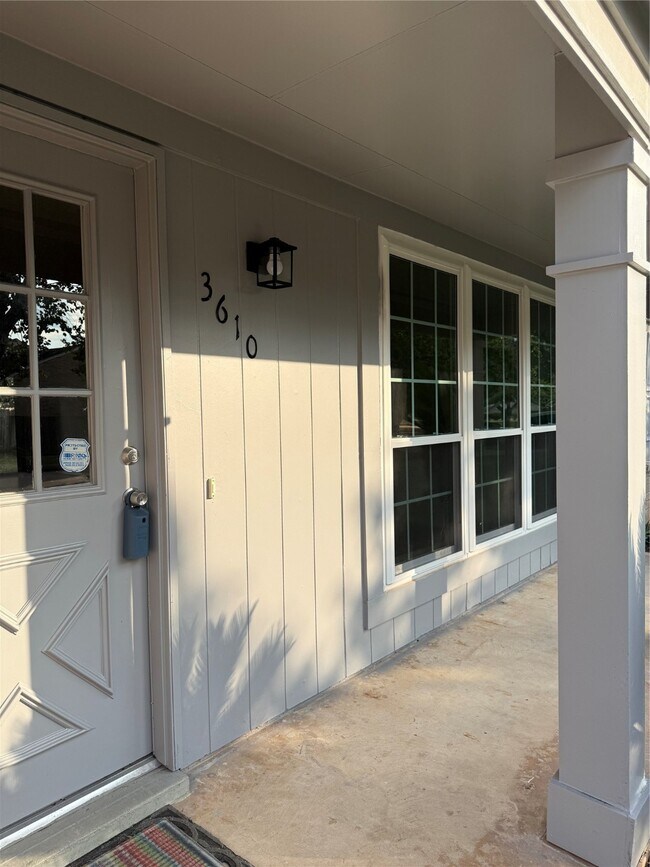 Foto del edificio - 3610 Bartons Ln