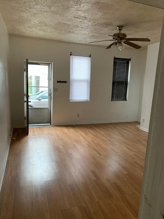 Building Photo - 2616 Larkins Way