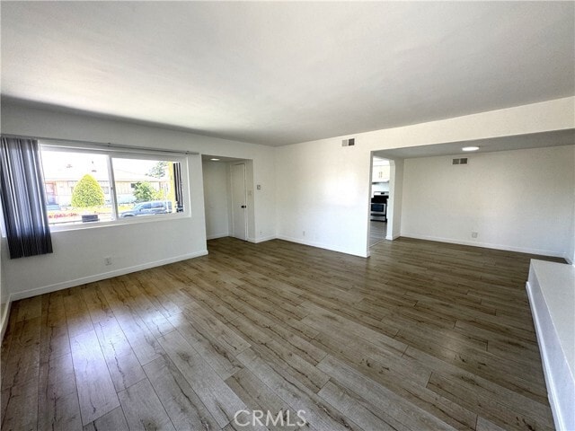 Foto del edificio - 11601 Birch Ave