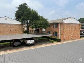 Building Photo - 4715 Skillman St