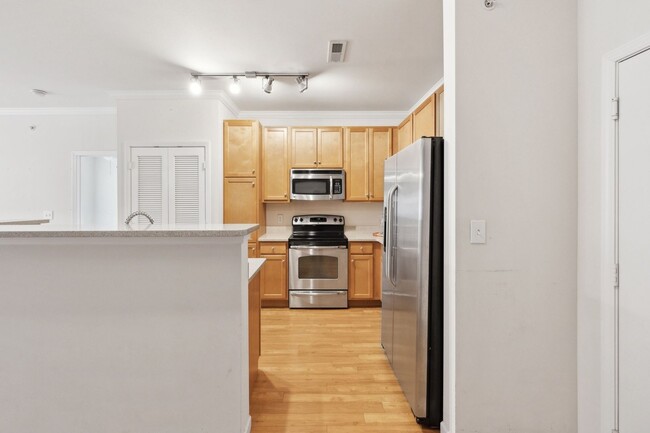 Building Photo - Charming 2BR Condo in Saint Louis