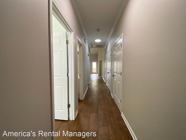 Foto del edificio - 2 br, 2 bath House - 2216 Castle Hill Lane