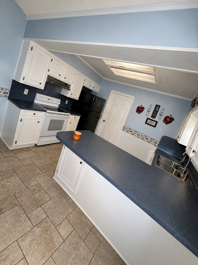 Foto del edificio - 9307 Lytham Dr