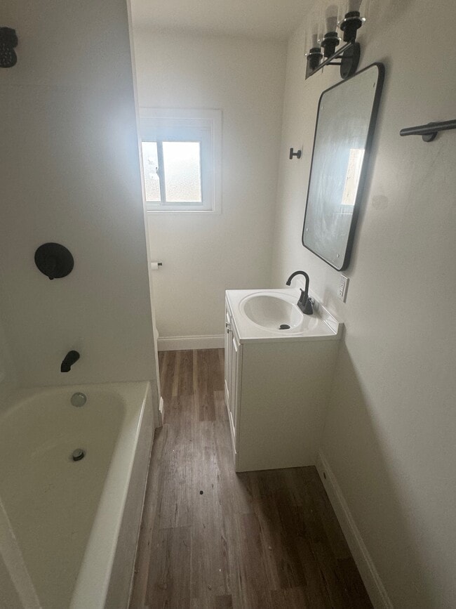 Building Photo - 2310 Jenny Lind St