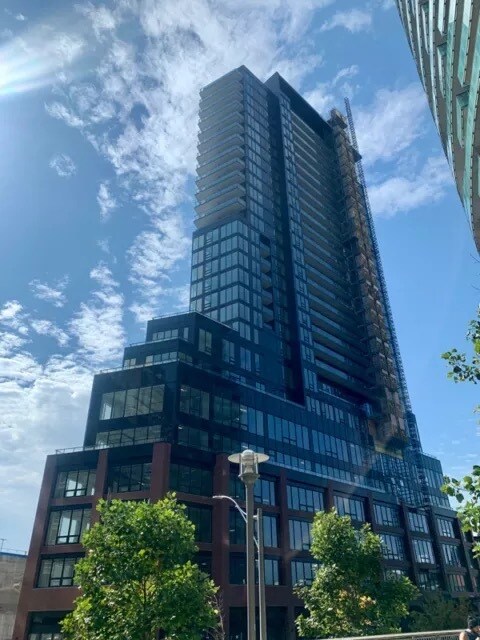 Photo du bâtiment - 135 E Liberty St