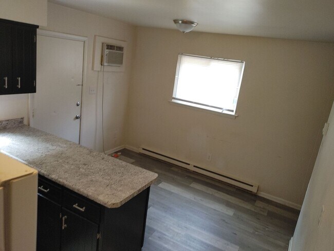 Foto del edificio - 7920 Thompson Rd