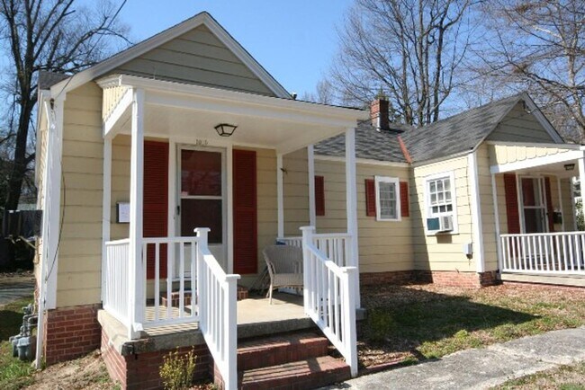Building Photo - Adorable 1 Bedroom Duplex in Old West Durham - Walk to 9th St!