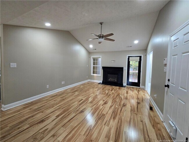 Building Photo - 501 Mildenhill Rd