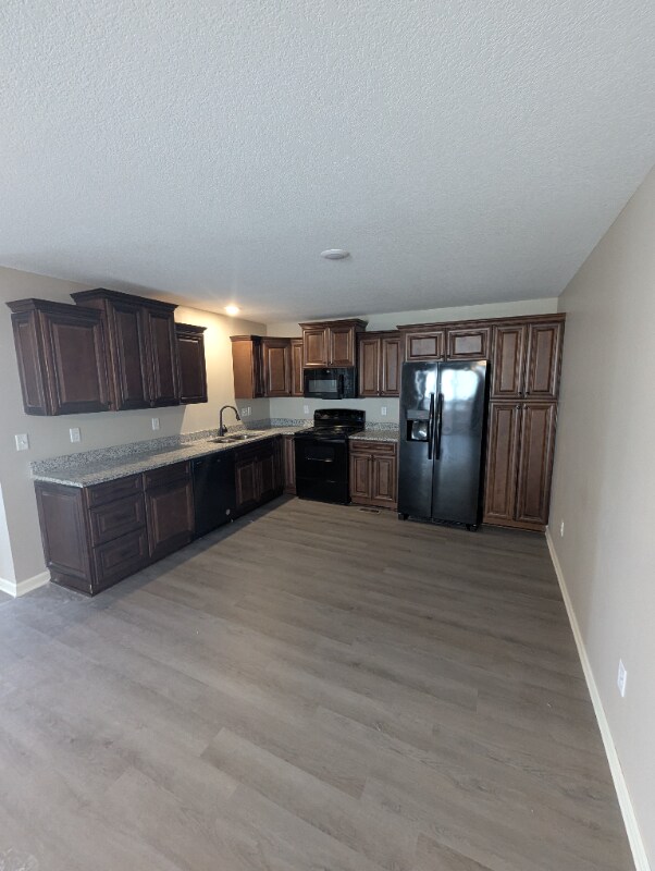 Foto del edificio - 8892 W Meadow Park